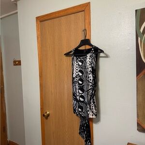 August Silk XL w/Geometric Print Silk Blend Sleeveless Scoop Neck Blouse - EUC